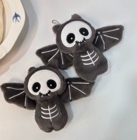 Cosplay Bat Prop - 1 Buah Gantungan Kunci Boneka Mewah